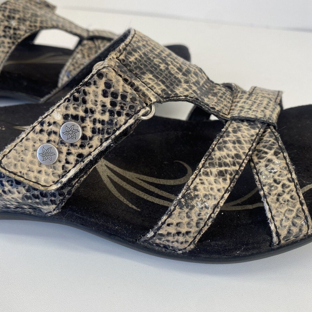 Abeo Sandals Black Snakeskin Bio System Walking Slip On Shoes Women's Size 6